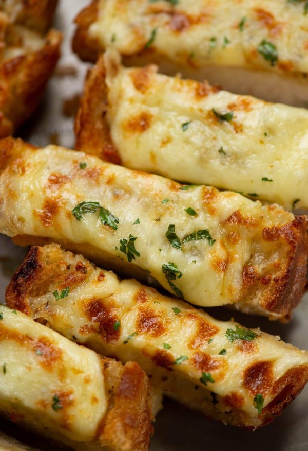 Cheesy Garlic & Herb Bread